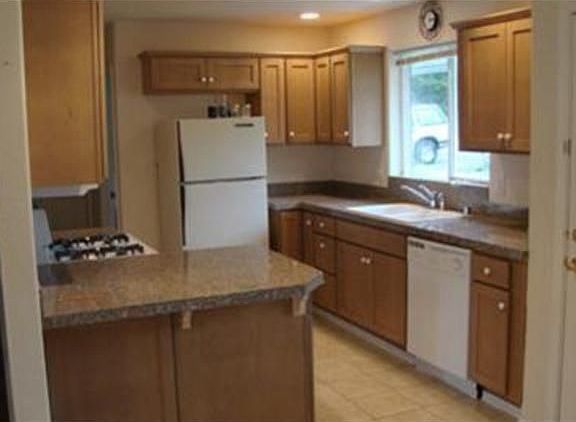 4th image of 1252 Mitscher Dr