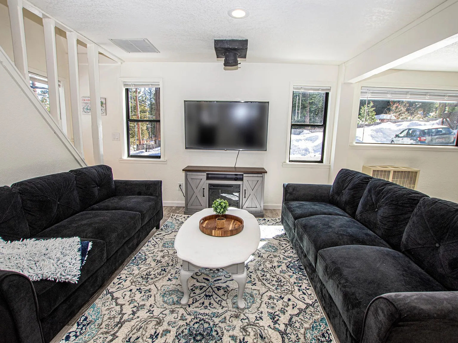 2 bed, 895 sqft, $2,300 — Photo 3