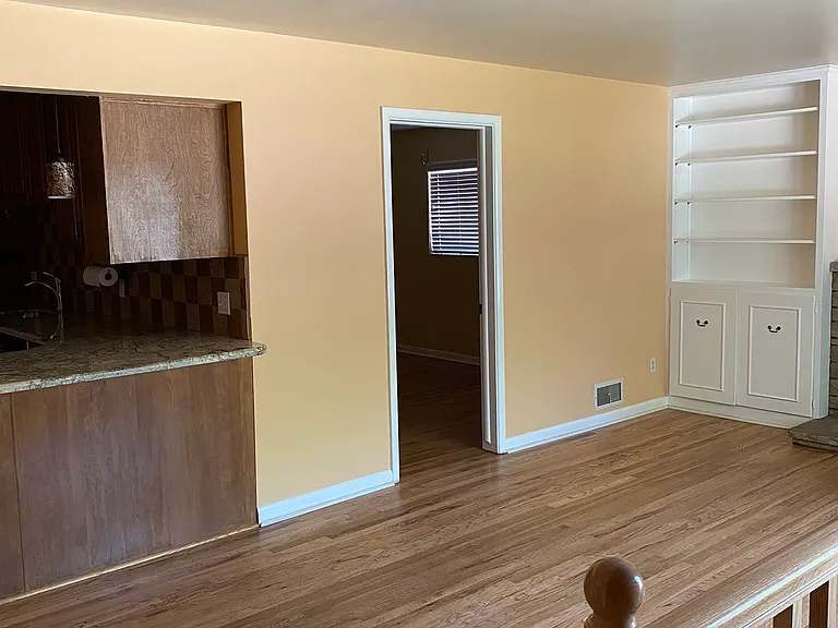 2250 Bryan Cir — Photo 6