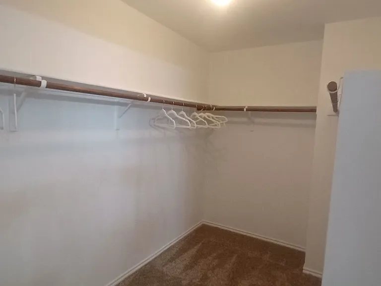 9641 Euclid Dr — Photo 10