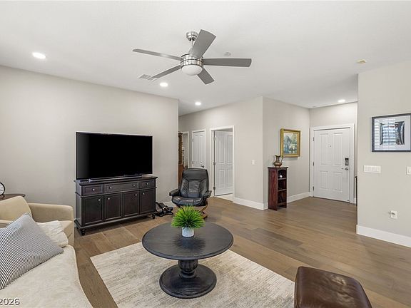 4th image of 2555 Hampton Rd Unit 3108