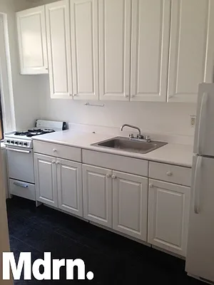 Rented by Mdrn Residential | media 1