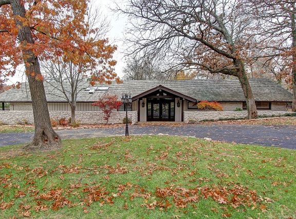 Expansive single level home