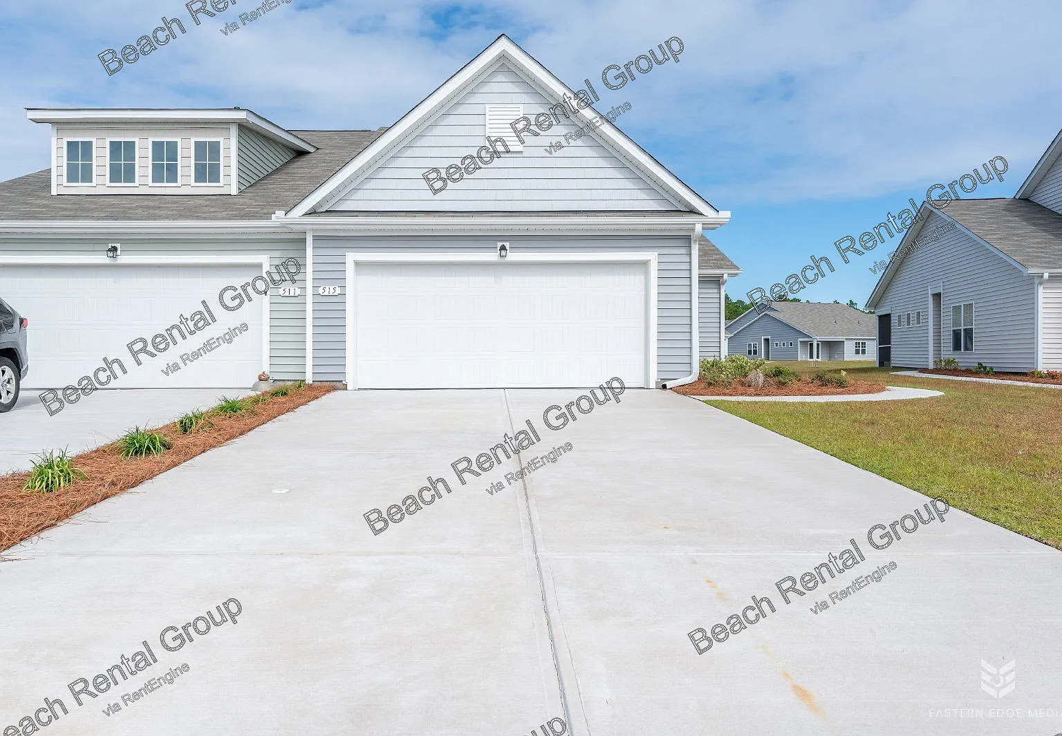 3 bed, 2.0 bath, 1400 sqft, $2,095 — Photo 1