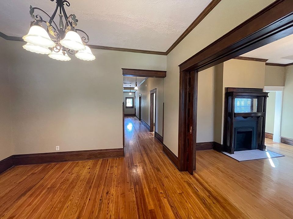 1279 W Mary St, Bristol, VA 24201 Zillow