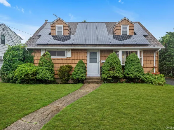 69 Virginia Street, Valley Stream, NY 11580