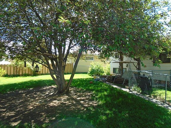 4th image of 1109 Reynolds St