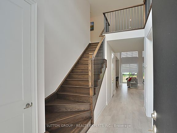 2nd image of 95 Goldie Ct
