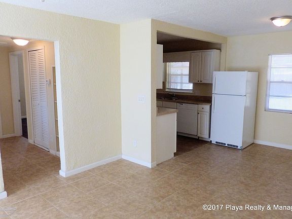 4th image of 5235 Lexington Ave