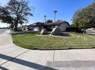 8794 Sandhill Dr, Riverside, CA 92508