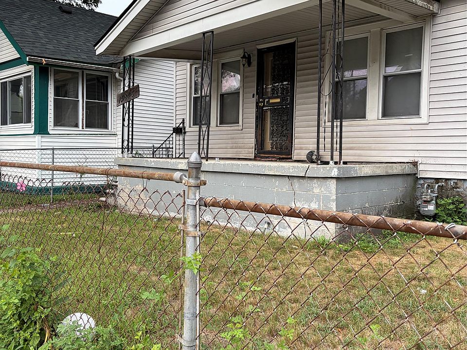 1st image of 15845 Alden St