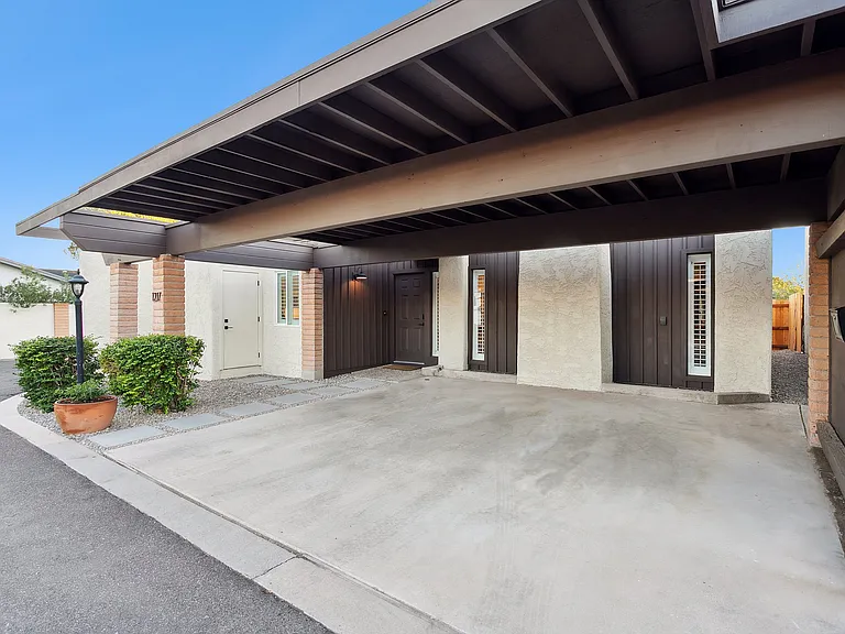 1217 E Ormondo Way — Photo 23