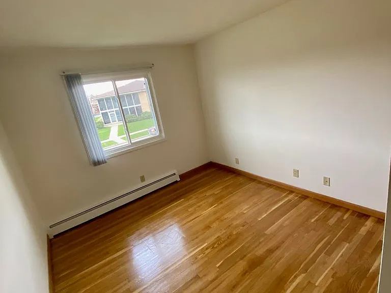 Reid Terrace — Photo 8