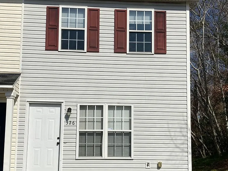 326 Bracken Pl — Photo 1