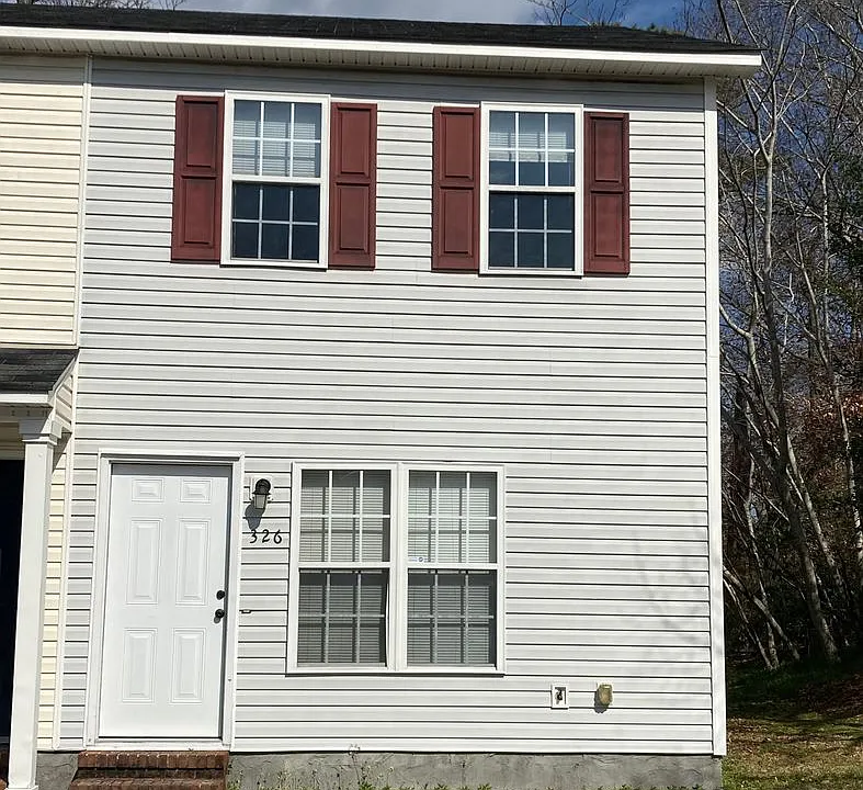 326 Bracken Pl