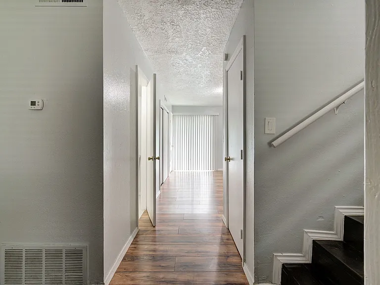 1709 Beaumont Dr #1711 — Photo 7