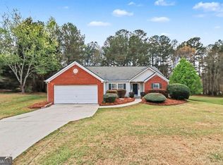 415 Crested View Dr, Loganville, GA