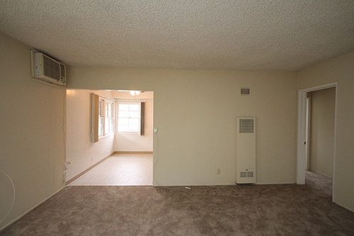 5th image of 703 E Villa St APT 10