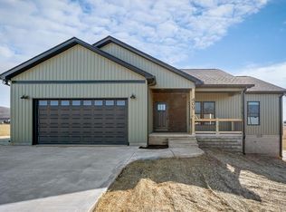 409 Harleys Ridge Rd, Sparta, TN 38583