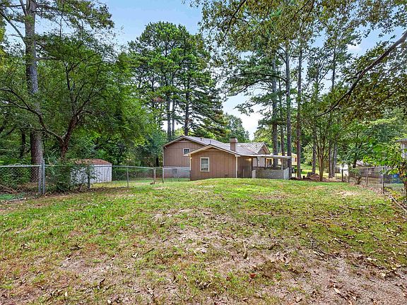 4th image of 5148 Darlene Dr