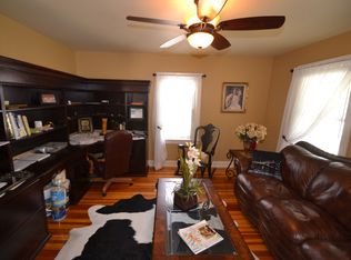 206 Chester Rd, Auburn, NH 03032