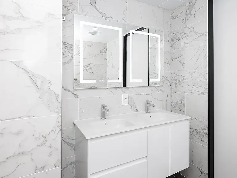 224 W 20th St #3 — Photo 13