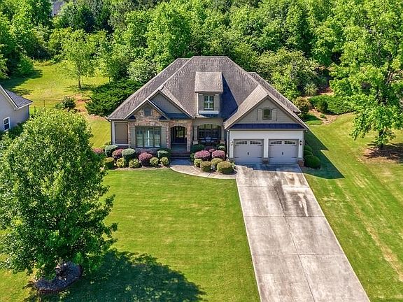 3rd image of 1041 Thornwood Dr