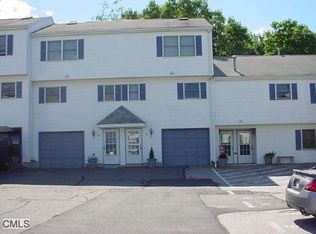 5 Commodore Cmns #5, Derby, CT 06418