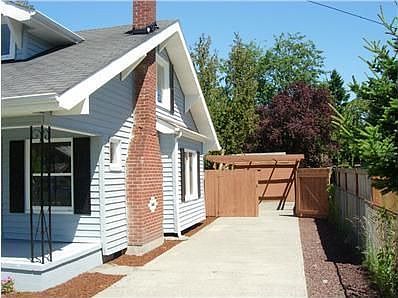 2nd image of 5405 S Cushman Ave