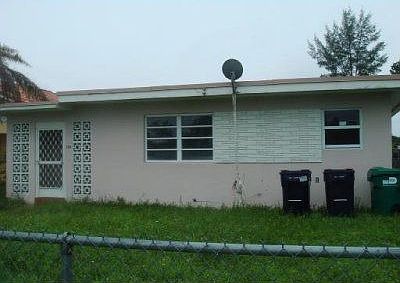 1st image of 296 Northwest Dr