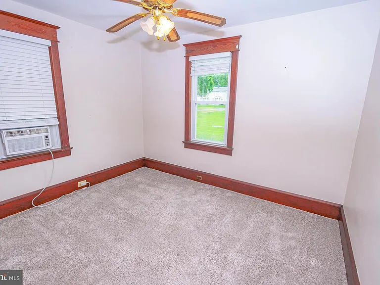 11 Sewell St #A — Photo 14