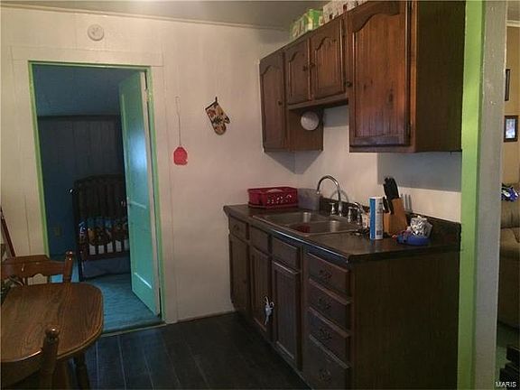 4th image of 3432 Thomas Ave