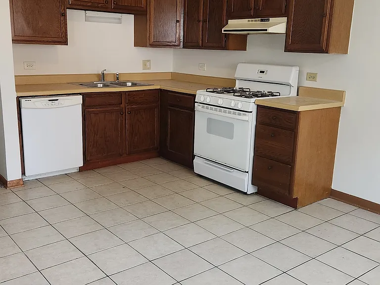 1254-1256 Robinwood Dr — Photo 6