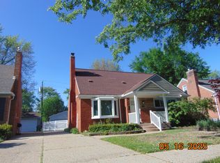 10114 Lincoln Dr, Huntington Woods, MI