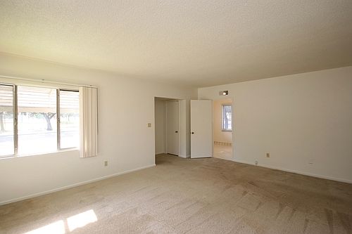 4th image of 520 S Santa Anita Ave APT A