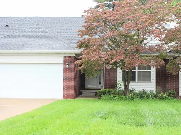 44443 Patricia Dr, Sterling Heights, MI 48314