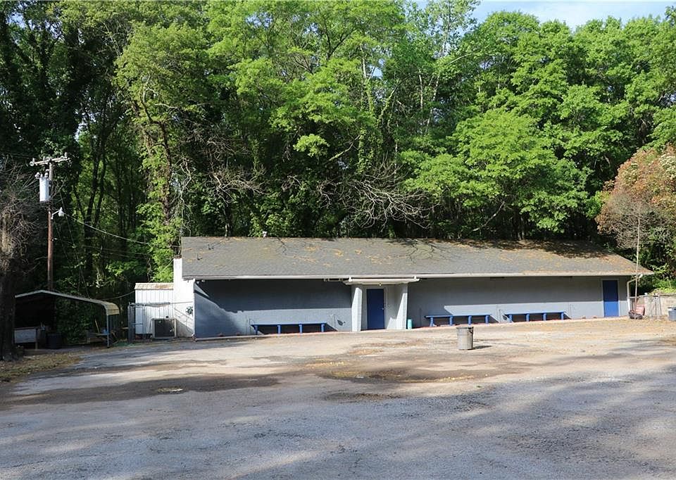 1st image of 120 Waybrook Dr