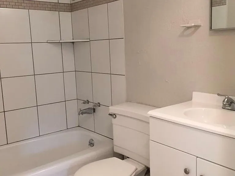 514 S Milam St #1 — Photo 4