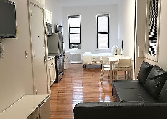 1st image of 1315 3rd Ave APT 2RS