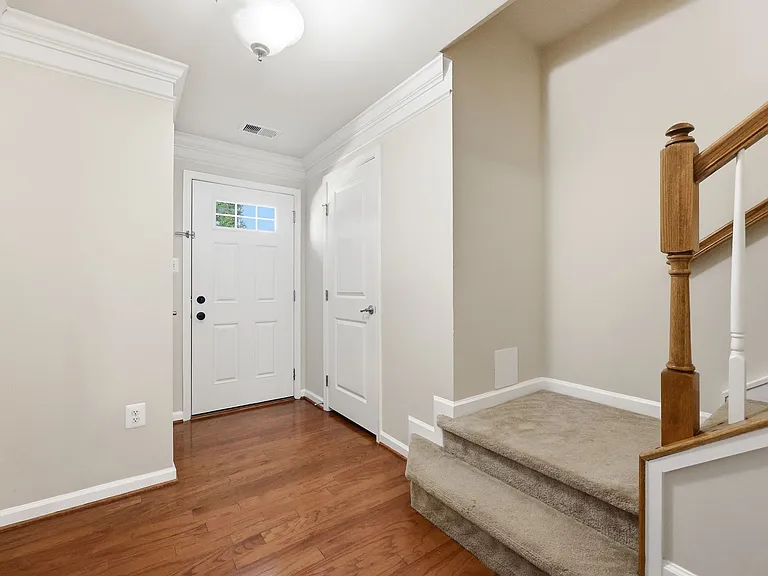 7833 Wormans Mill Rd — Photo 2
