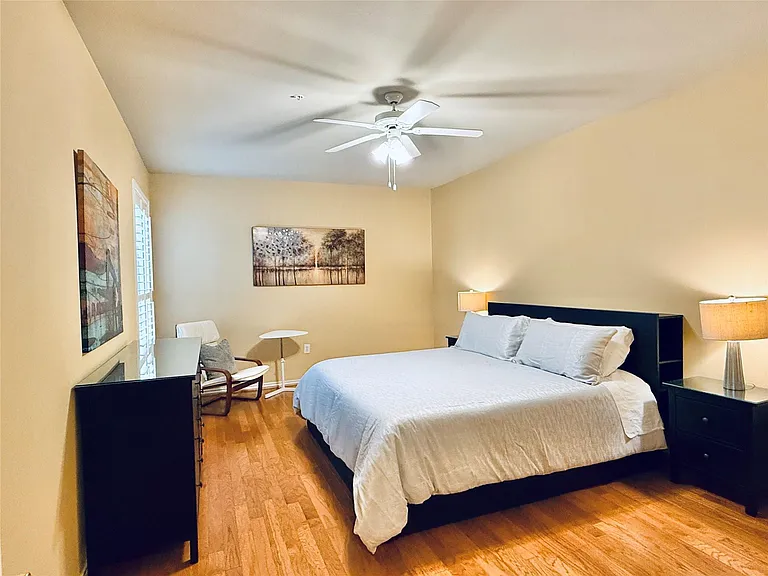 2400 McCue Rd #325 — Photo 10