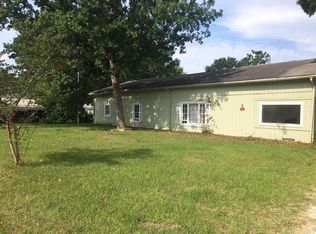202 Bonneau St, Bonneau, SC 29431