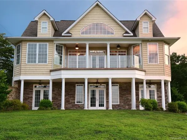 627 Birdie Ln, Norwood, NC 28128