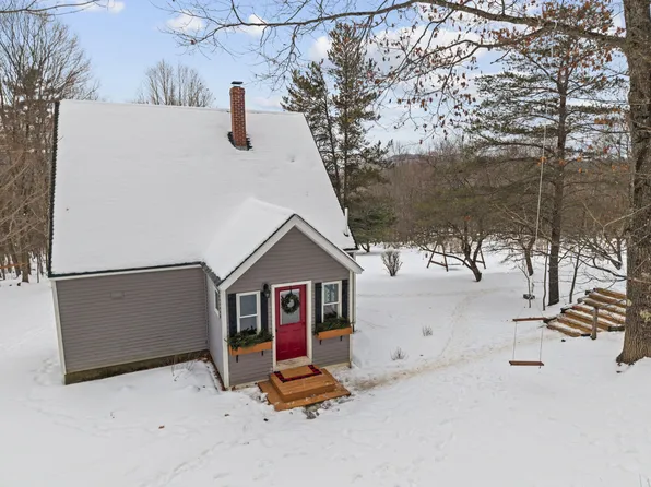 406 Pinnacle Road, Canaan, ME 04924