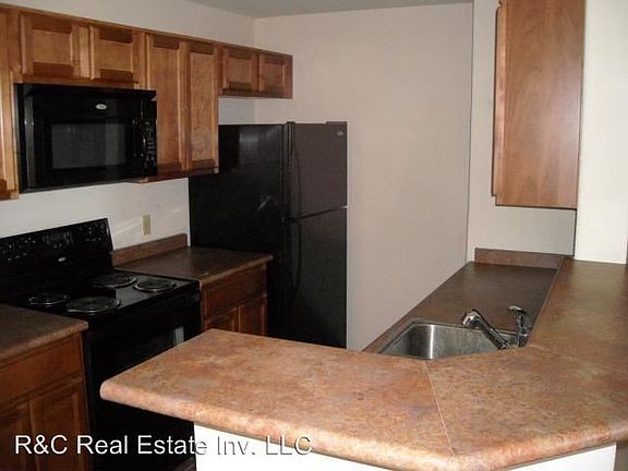 2nd image of 3830 S Lakewood Pkwy #3123