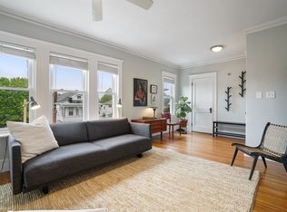 103 Hillside Rd #103, Watertown, MA 02472