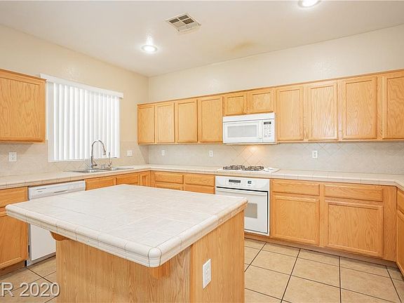 4th image of 4932 Tindari St