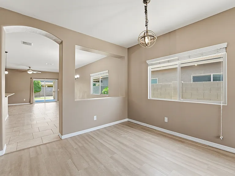 371 W Flame Tree Ave — Photo 18