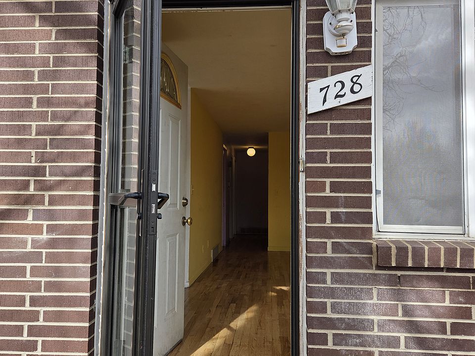 1st image of 728 Hubbard Dr