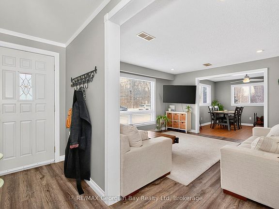 5th image of 382 Rope Blvd